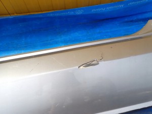 NISSAN ALMERA N16 03-06 ZDERZAK TYLNY KY0 2/13 MINIATURA