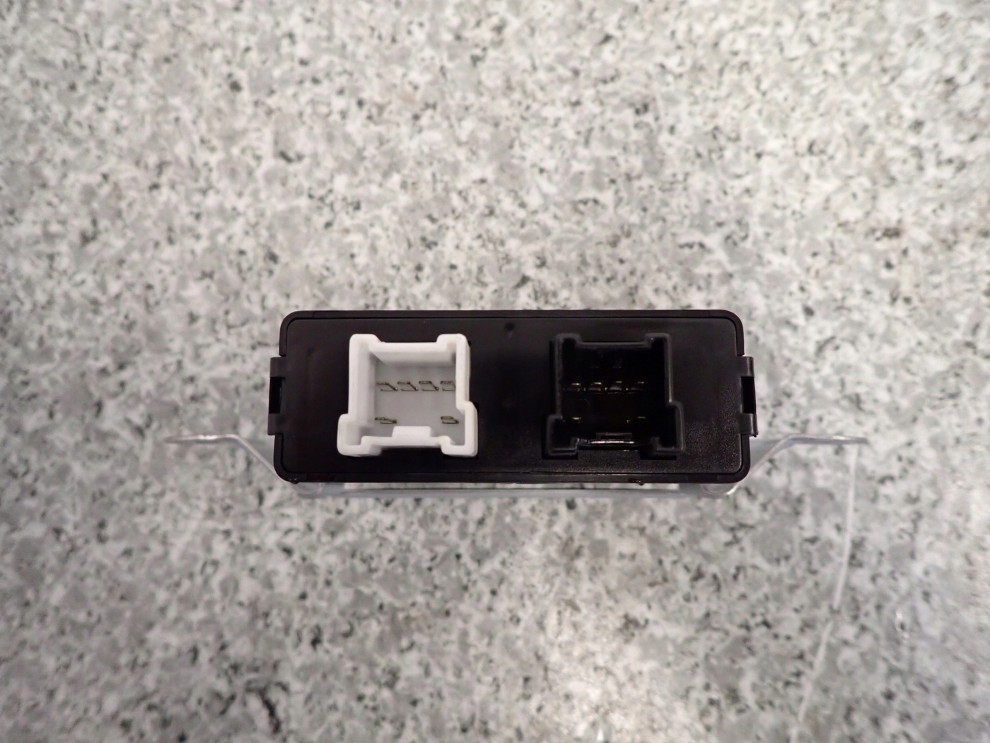 HYUNDAI SANTA FE 01- STEROWNIK WYCIERACZEK 98750-26000 2/4