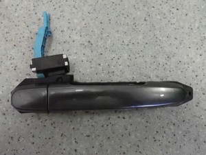 TOYOTA AURIS 06- KLAMKA ZEWNĘTRZNA TYLNA PRAWA 1G3