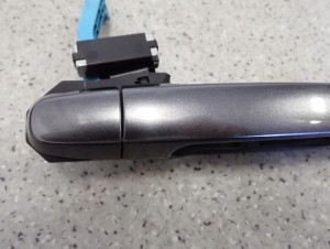 TOYOTA AURIS 06- KLAMKA ZEWNĘTRZNA TYLNA PRAWA 1G3 3/6 MINIATURA