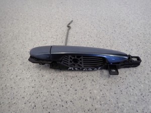 MAZDA 2 08- KLAMKA DRZWI TYLNA PRAWA 36C 3/6 MINIATURA