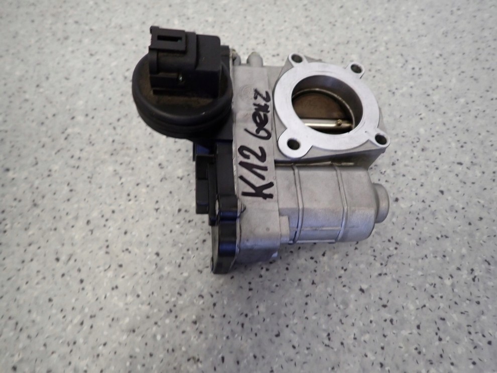 NISSAN MICRA K12 1.2 BENZYNA 02-10 PRZEPUSTNICA POWIETRZA 2/9