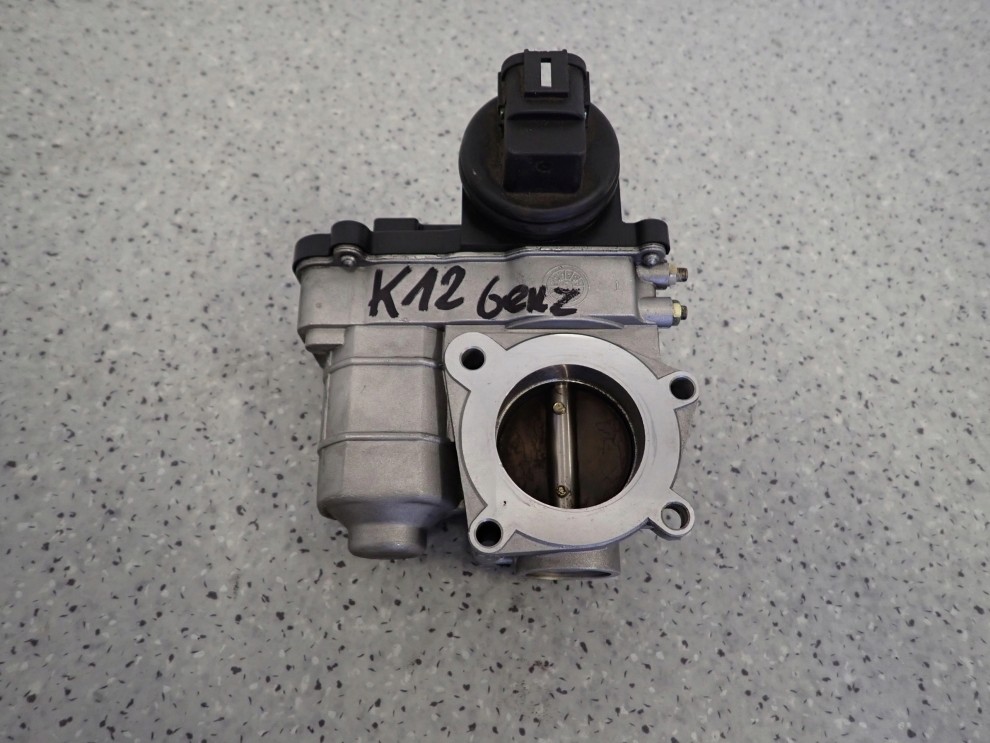 NISSAN MICRA K12 1.2 BENZYNA 02-10 PRZEPUSTNICA POWIETRZA 4/9