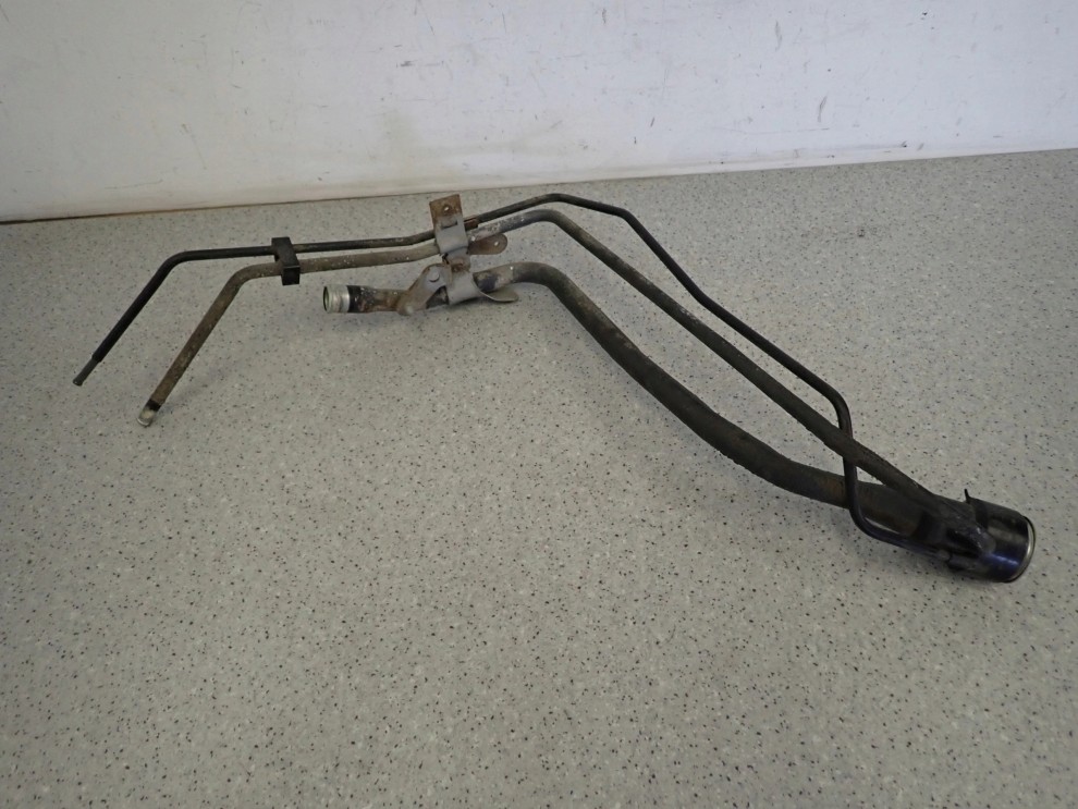 TOYOTA PRIUS 03-09 1.5 HYBRYDA RURA WLEWU PALIWA 1/7