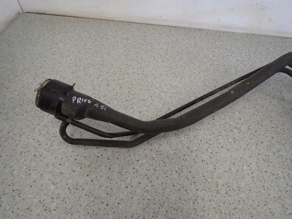 TOYOTA PRIUS 03-09 1.5 HYBRYDA RURA WLEWU PALIWA 2/7