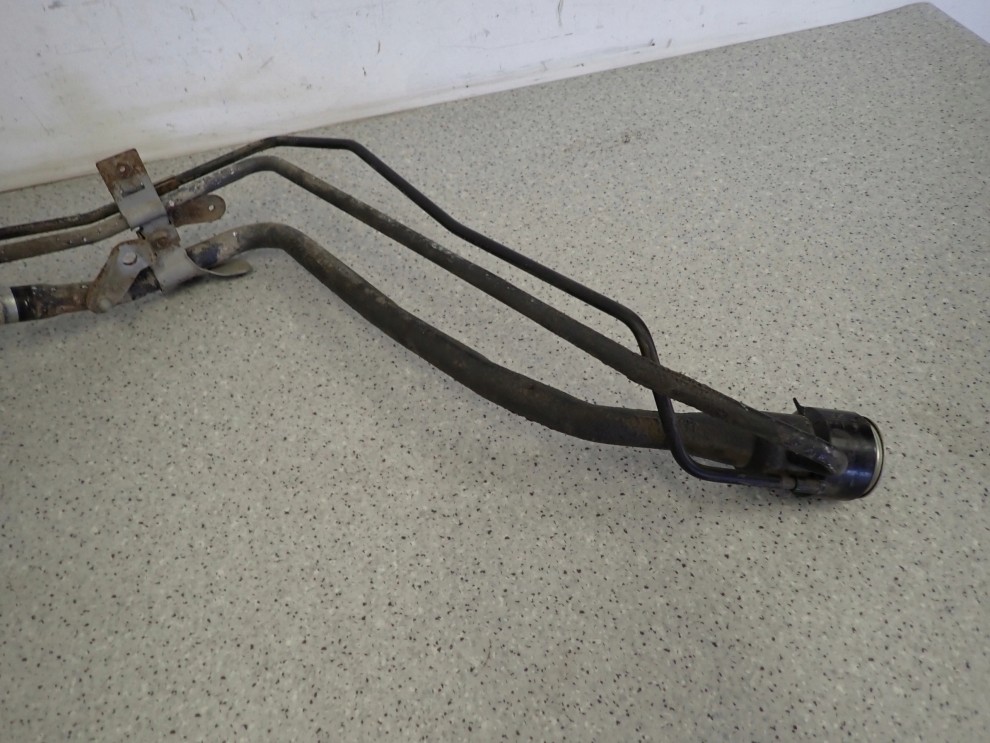 TOYOTA PRIUS 03-09 1.5 HYBRYDA RURA WLEWU PALIWA 5/7