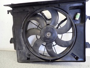 KIA RIO III 1.2i 11-14 WENTYLATOR CHŁODNICY 2/5 MINIATURA