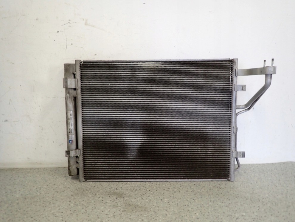 HYUNDAI i30 1.6 CRDI 07-12 CHŁODNICA KLIMATYZACJI 4/5