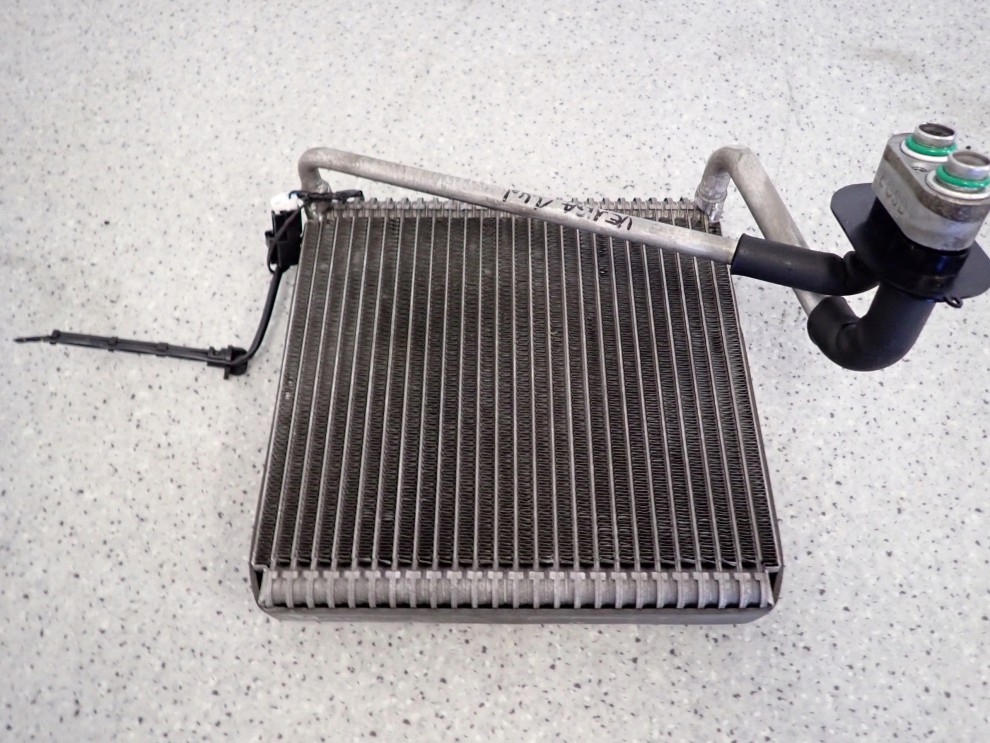 KIA VENGA 09- PAROWNIK KLIMATYZACJI 3/5