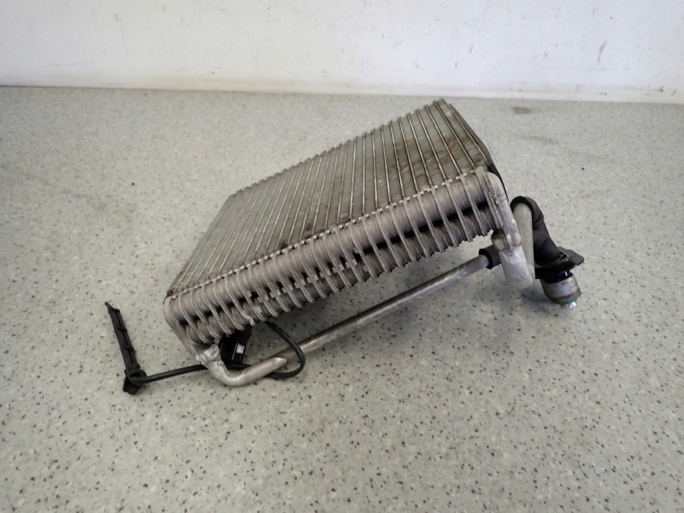 KIA VENGA 09- PAROWNIK KLIMATYZACJI 4/5