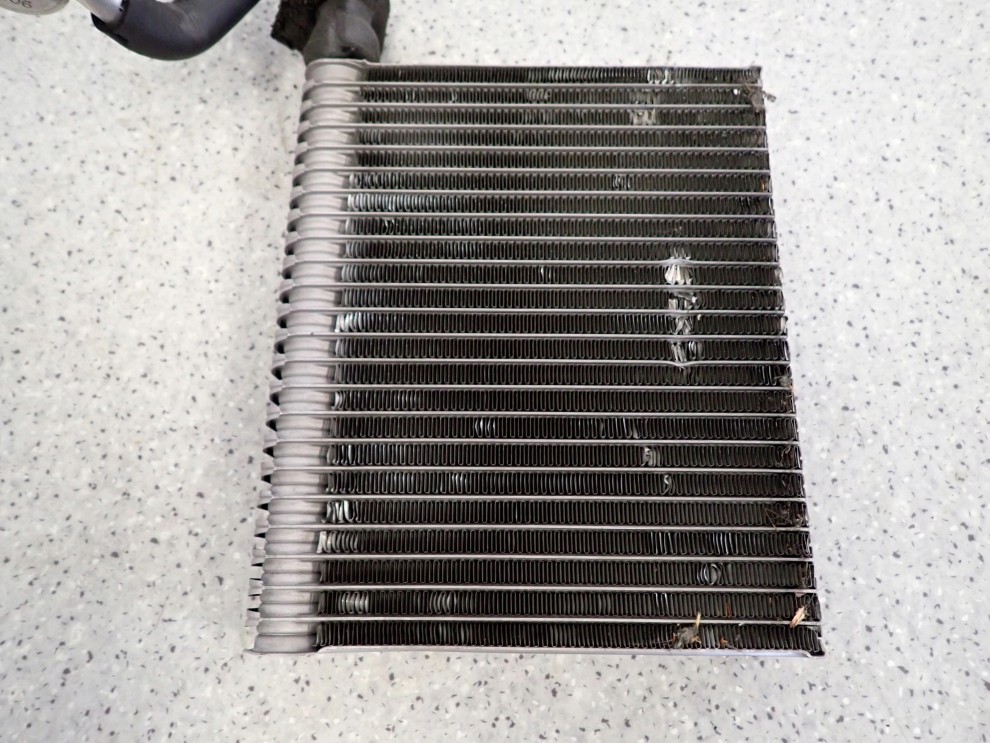 TOYOTA AYGO 05-12 PAROWNIK KLIMATYZACJI 2/5