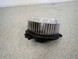 MITSUBISHI GRANDIS 04- DMUCHAWA WENTYLATOR NAGRZEWNICY 5/5 MINIATURA