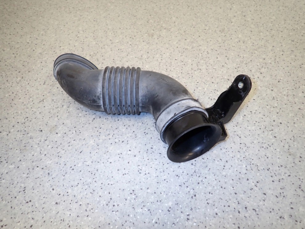 SUZUKI SWIFT 04- 1.3i RURA POWIETRZA ŁAPACZ 3/6