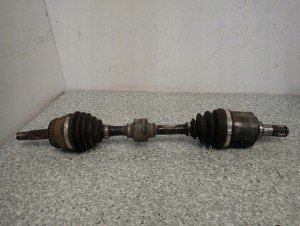 KIA RIO 1.5 DIESEL 05-10 PÓŁOŚ LEWA 4/4 MINIATURA