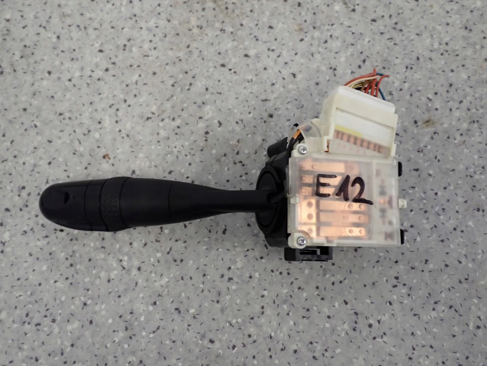 TOYOTA COROLLA 02-07 E12 PRZEŁĄCZNIK ŚWIATEŁ 5/5