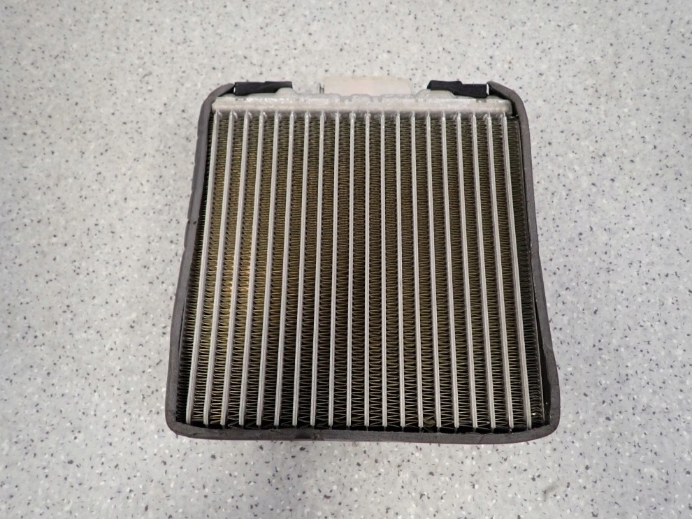 NISSAN ALMERA N16 00-06 PAROWNIK KLIMATYZACJI 5/5