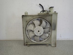 TOYOTA AYGO 05-12 1.0i 1KR WENTYLATOR CHŁODNICY 1/5 MINIATURA