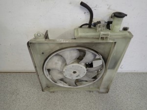 TOYOTA AYGO 05-12 1.0i 1KR WENTYLATOR CHŁODNICY 3/5 MINIATURA