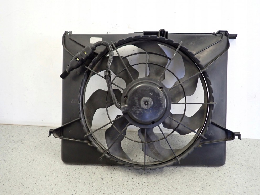 HYUNDAI SONATA 2.0i 05-09 WENTYLATOR CHŁODNICY 3/4