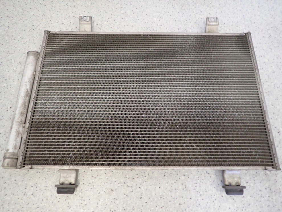SUZUKI SWIFT 05- 1.3 DDIS CHŁODNICA KLIMATYZACJI 2/4