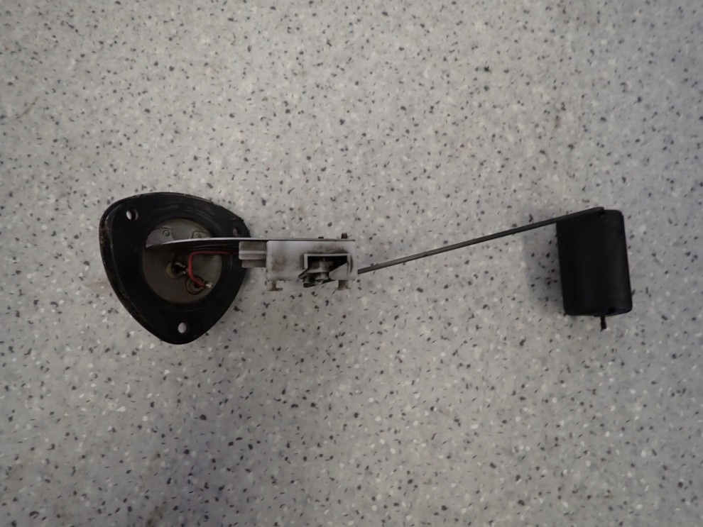 MITSUBISHI GRANDIS 2.0 DID 03- PŁYWAK CZUJNIK POZIOMU PALIWA 2/5