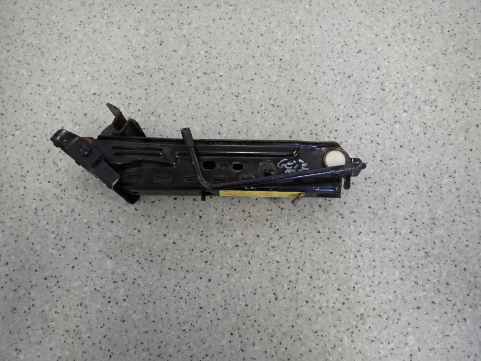 HYUNDAI GETZ 02-10 LEWAREK PODNOŚNIK SAMOCHODOWY 5/5