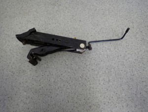 HYUNDAI GETZ 02-10 LEWAREK PODNOŚNIK SAMOCHODOWY 4/5 MINIATURA