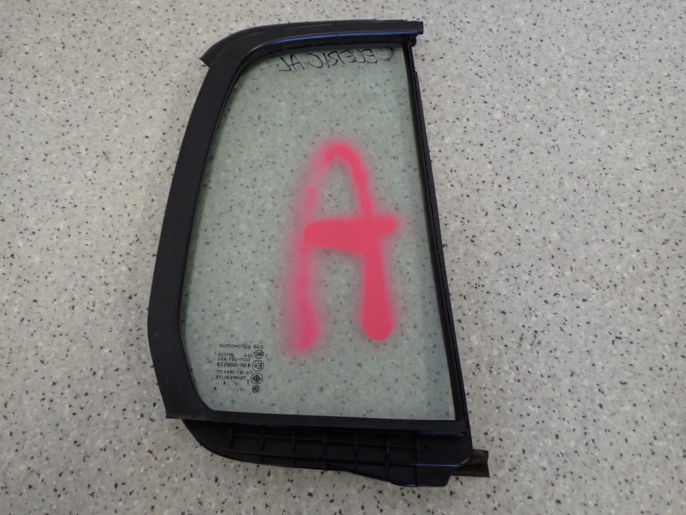 SUZUKI CELERIO 14-19 SZYBA DRZWIOWA TYLNA LEWA STAŁA 2/2