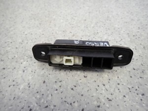 TOYOTA VERSO 09-13 SWITCH KLAMKA TYLNEJ KLAPY BAGAŻNIKA 3/3 MINIATURA