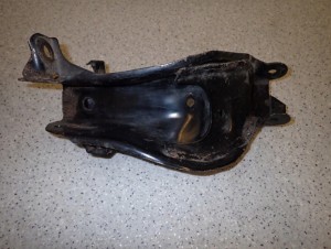 NISSAN PRIMERA P11 97-01 GOLEŃ WAHACZA ZWROTNICY PRZÓD LEWY KIELICH 4/4 MINIATURA