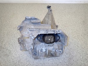 NISSAN MICRA K12 1.2i MANUAL 02- ŁAPA SKRZYNI BIEGÓW PODUSZKA 4/4 MINIATURA