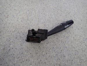 KIA CARENS III 06-11 PRZEŁĄCZNIK WYCIERACZEK 4/7 MINIATURA