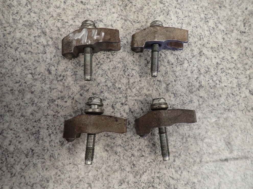 COROLLA YARIS AURIS 1.4 D4D MOCOWANIE WTRYSKIWACZA 2/4