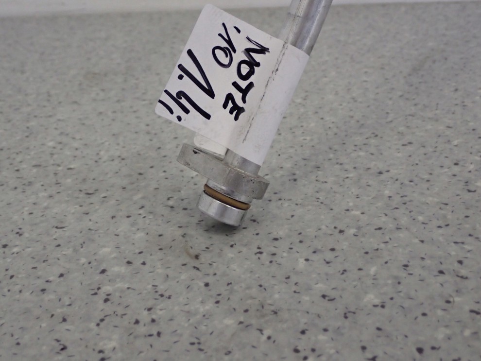 NISSAN NOTE E11 10-12 1.4I PRZEWÓD KLIMATYZACJI 3/5