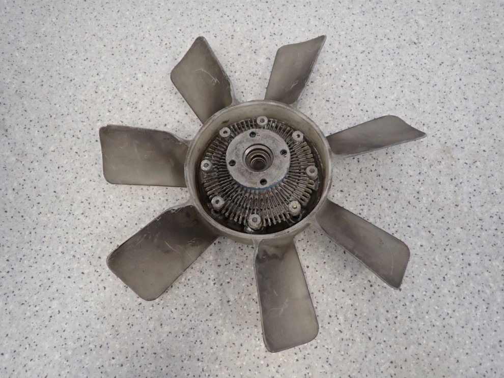 ISUZU MIDI 2.2 DIESEL 84-96 WISKOZA WENTYLATOR CHŁODNICY 3/4