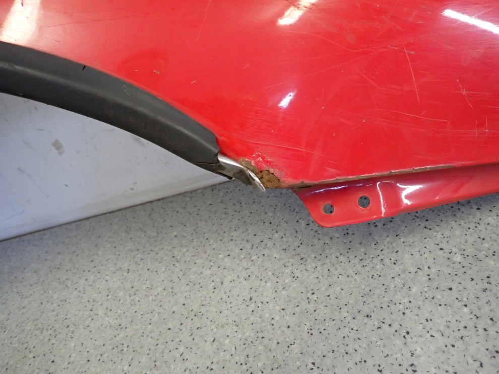 NISSAN SUNNY N14 92-95 BŁOTNIK PRZEDNI PRAWY 2/9