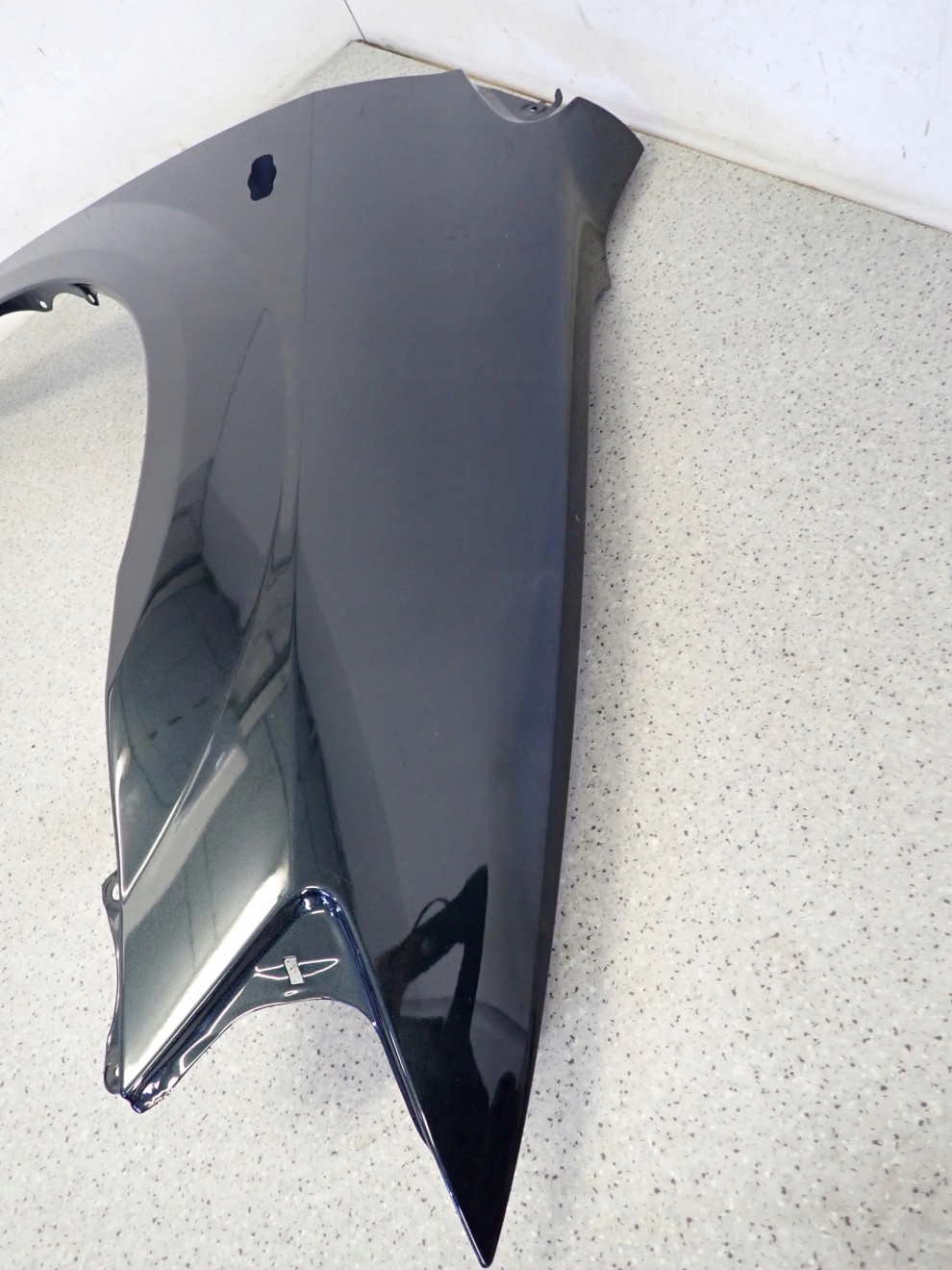 MAZDA MPV 98 -03 BŁOTNIK PRZEDNI PRAWY 4/8