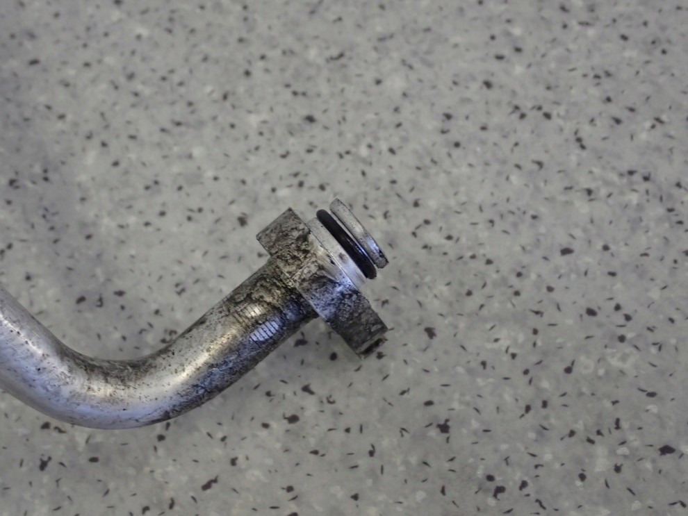 SUZUKI SWIFT DDIS 04-09 PRZEWÓD KLIMATYZACJI KLIMY 4/8