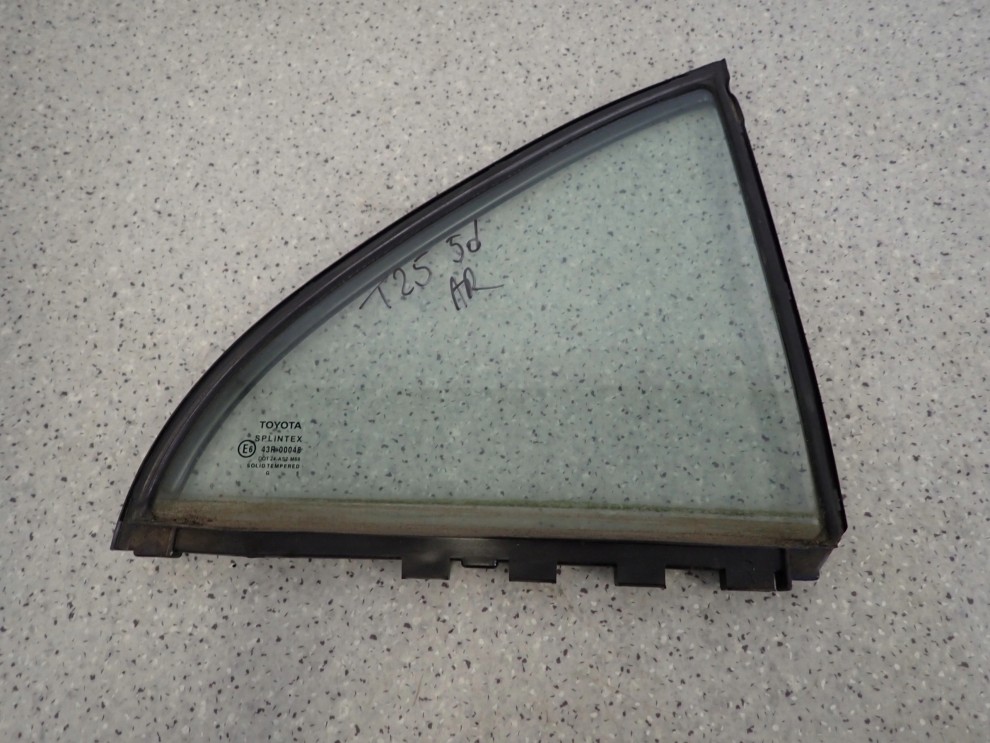 TOYOTA AVENSIS T25 HB 5D 02- SZYBA TYLNA PRAWA DRZWI 1/3