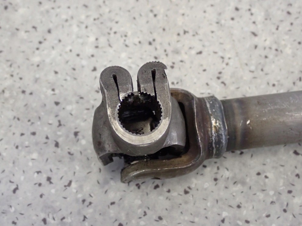 HYUNDAI GETZ 02- BENZYNA KRZYŻAK KOLUMNY KIEROWNICZEJ 2/4