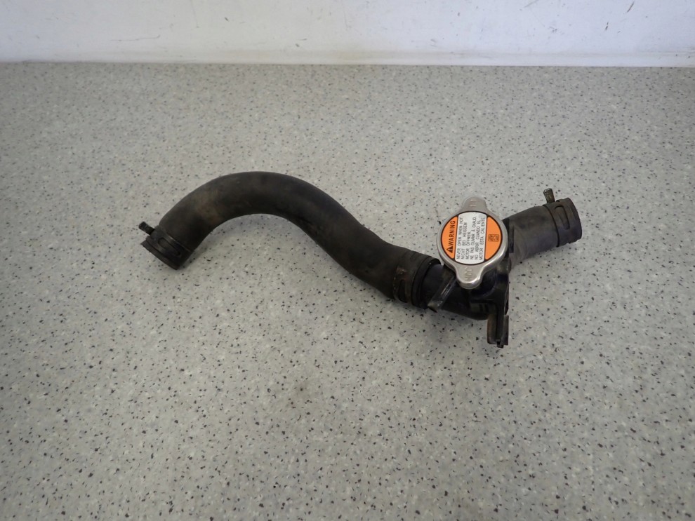 KIA VENGA 09- 1.4 CRDI WLEW PŁYNU CHŁODNICY 2/6