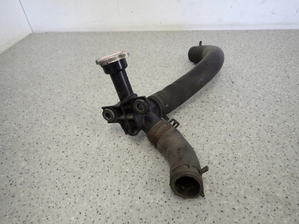 KIA VENGA 09- 1.4 CRDI WLEW PŁYNU CHŁODNICY 5/6