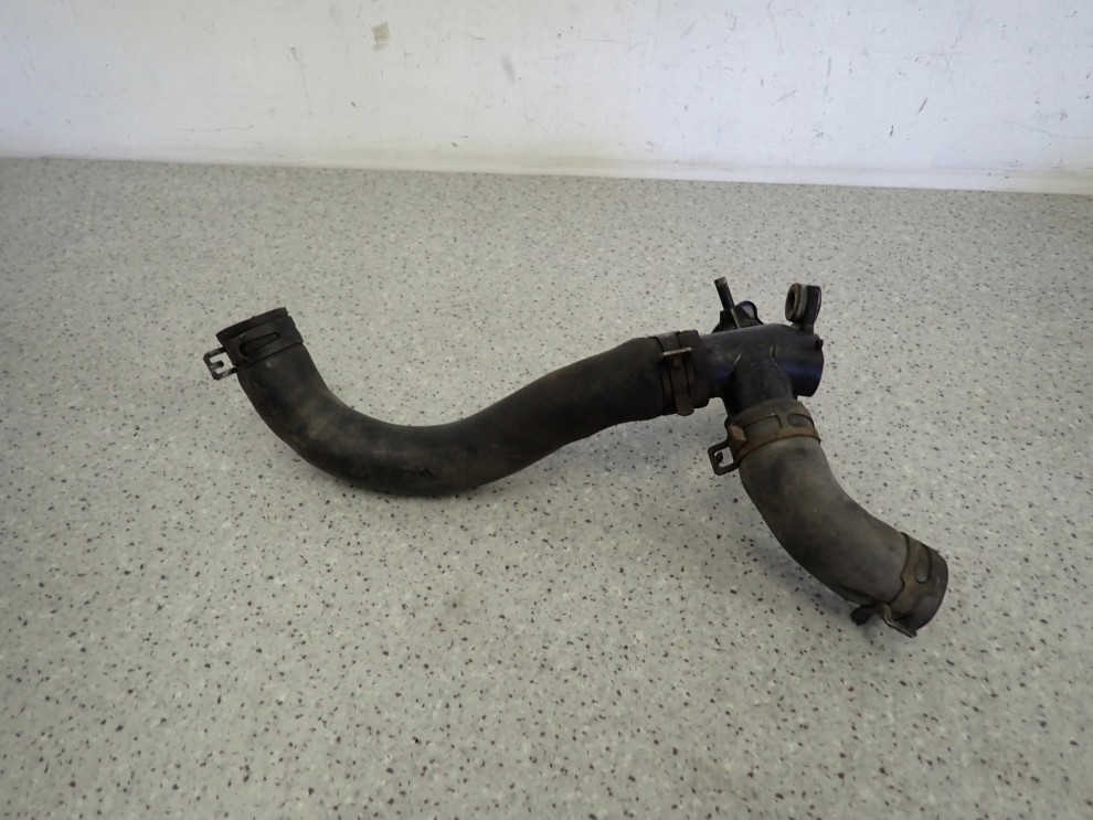 KIA VENGA 09- 1.4 CRDI WLEW PŁYNU CHŁODNICY 6/6