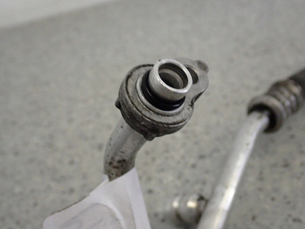 MAZDA 3 BK 03-08 1.6 BENZ PRZEWÓD KLIMATYZACJI 4/6