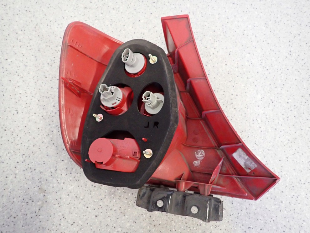 HONDA CIVIC EP 3d HB 01-03 LAMPA TYLNA PRAWA 7/7