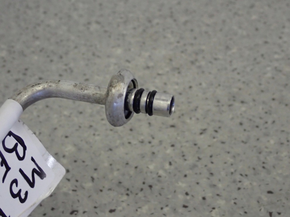 MAZDA 3 BK 03-08 1.6 BENZ PRZEWÓD KLIMATYZACJI 4/6