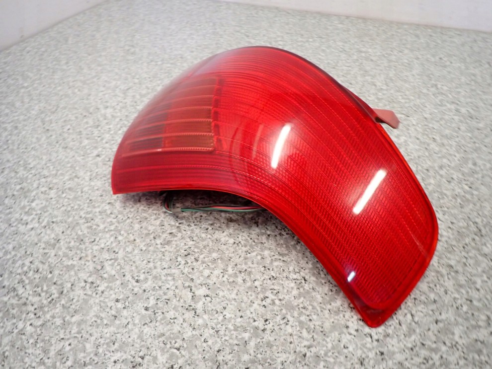 SUZUKI SWIFT MK6 04-07 LAMPA TYLNA PRAWA TYŁ 3/6