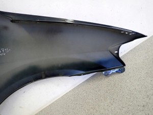 MAZDA MPV 98 -03 BŁOTNIK PRZEDNI LEWY 6/9 MINIATURA