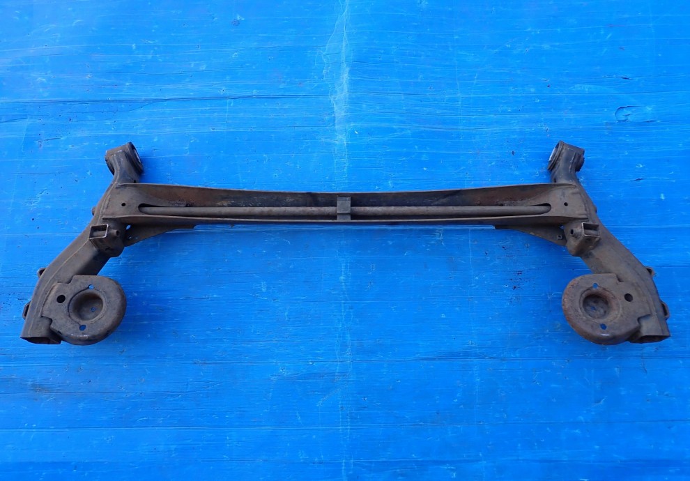 KIA SOUL I 09- BELKA ZAWIESZENIA TYLNEGO 11/14