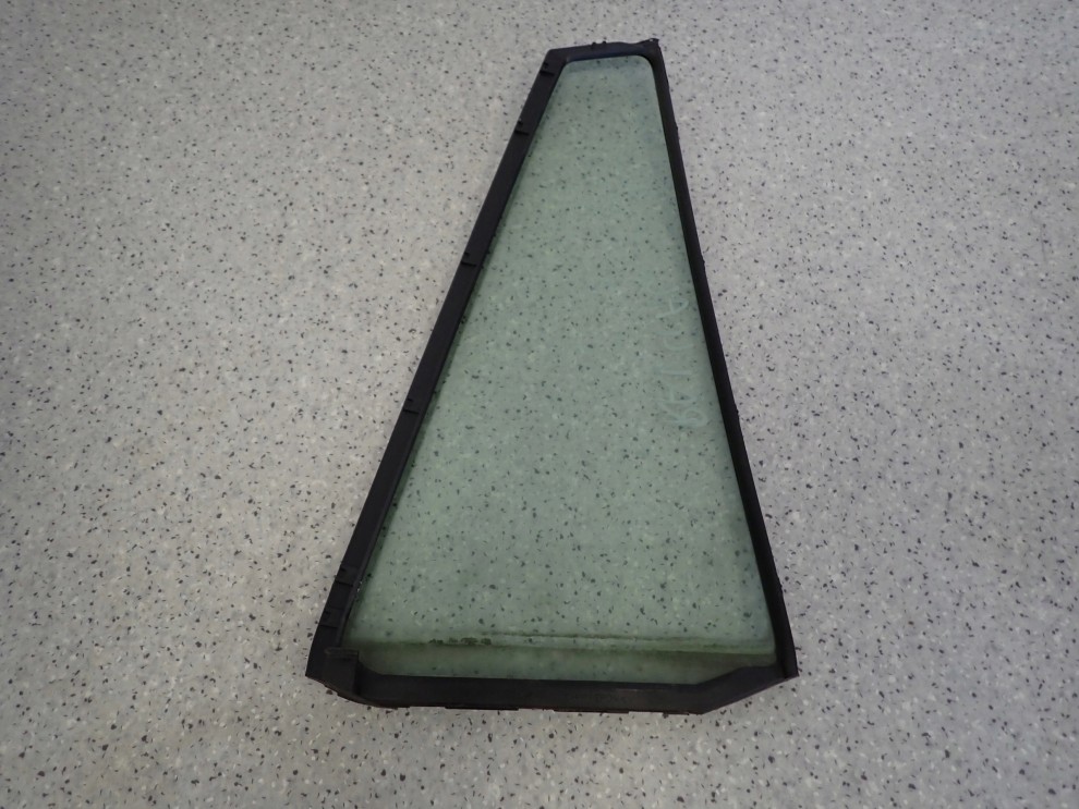 TOYOTA RAV4 RAV 4 2.0 D4D II 00-05 SZYBA TYLNA LEWA 2/2